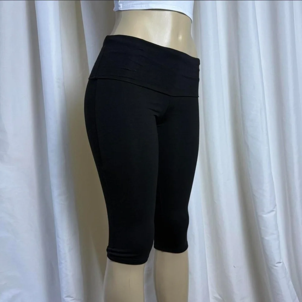 Fold Over Capri - Picture 4 of 6